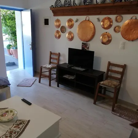 Ξενοδοχείο με διαμερίσματα Blue House 3*