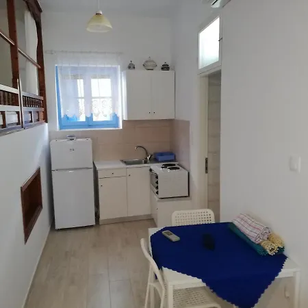 Blue House Ξενοδοχείο με διαμερίσματα Αχερούνες