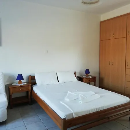 Ξενοδοχείο με διαμερίσματα Blue House 3*