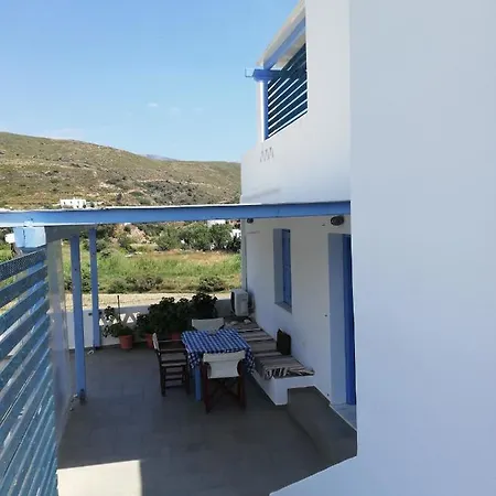 Blue House Ξενοδοχείο με διαμερίσματα 3*