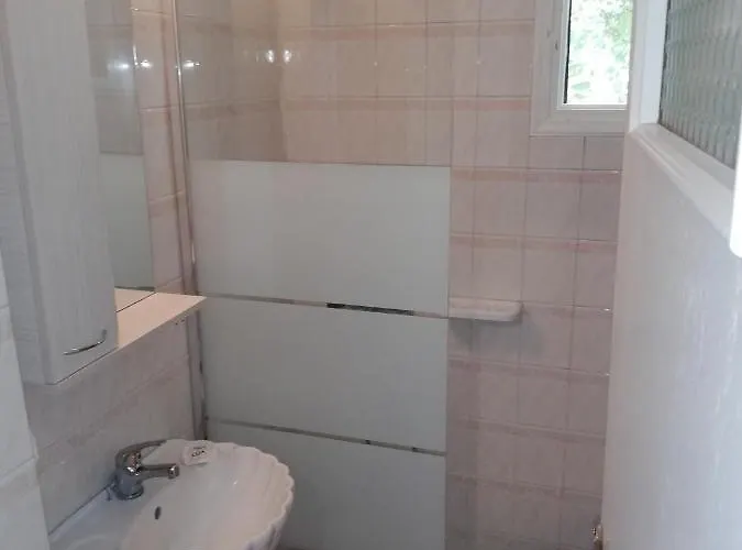 Blue House Aparthotel 3*